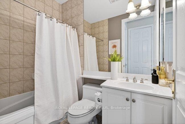 35 Kingsbridge Garden Circle Unit TPH4 - Condo photo 33 of 50 in Mississauga, Ontario