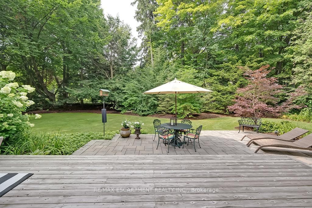 7 Colonial Crescent - Detached photo 45 of 49 in Oakville, Ontario
