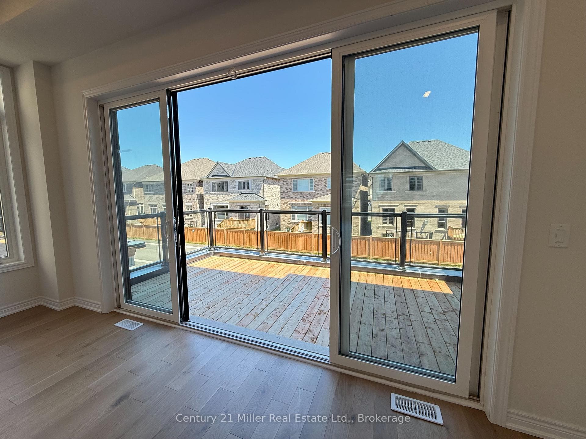 3199 Sixth Line - Townhouse photo 11 of 38 in Oakville, Ontario