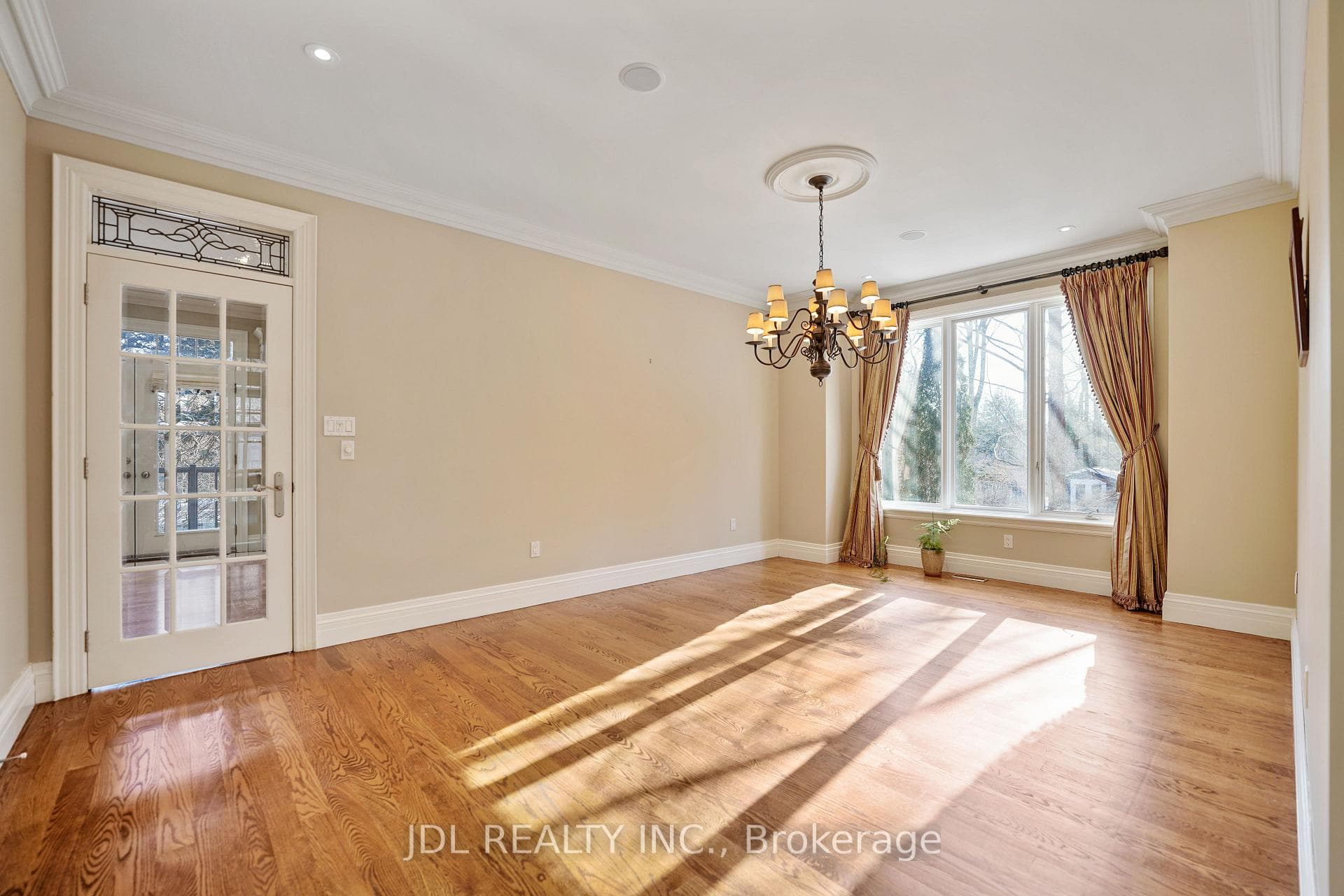 1283 Lindburgh Court - Detached photo 13 of 49 in Mississauga, Ontario