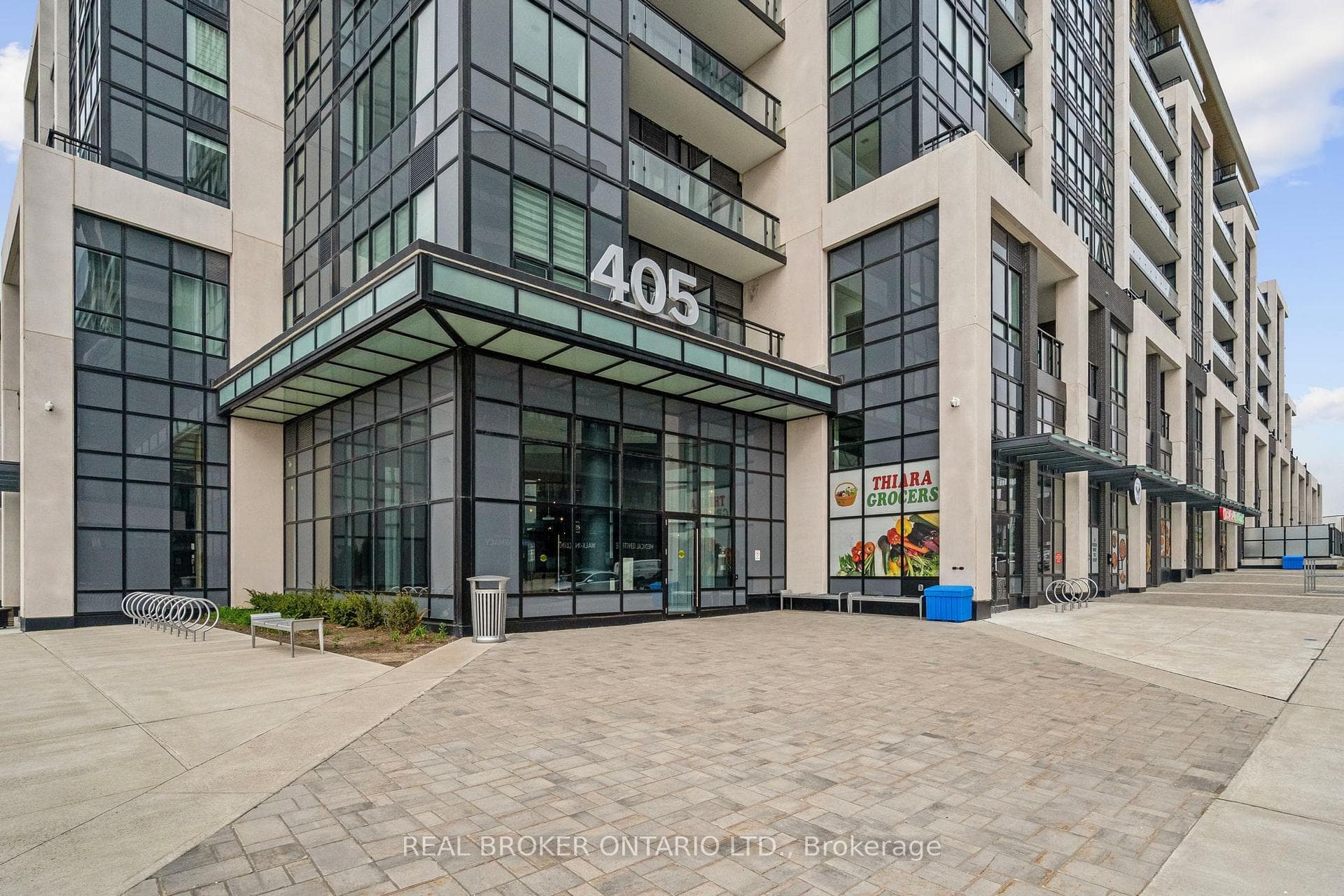 405 Dundast Street Unit 328 - Condo photo 2 of 33 in Oakville, Ontario