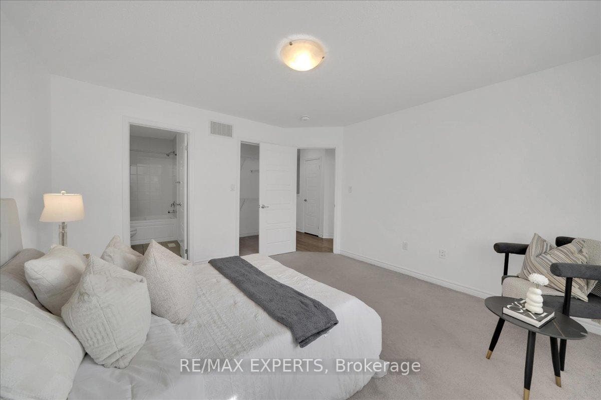 297 Beasley Terrace - Townhouse photo 15 of 22 in Milton, Ontario