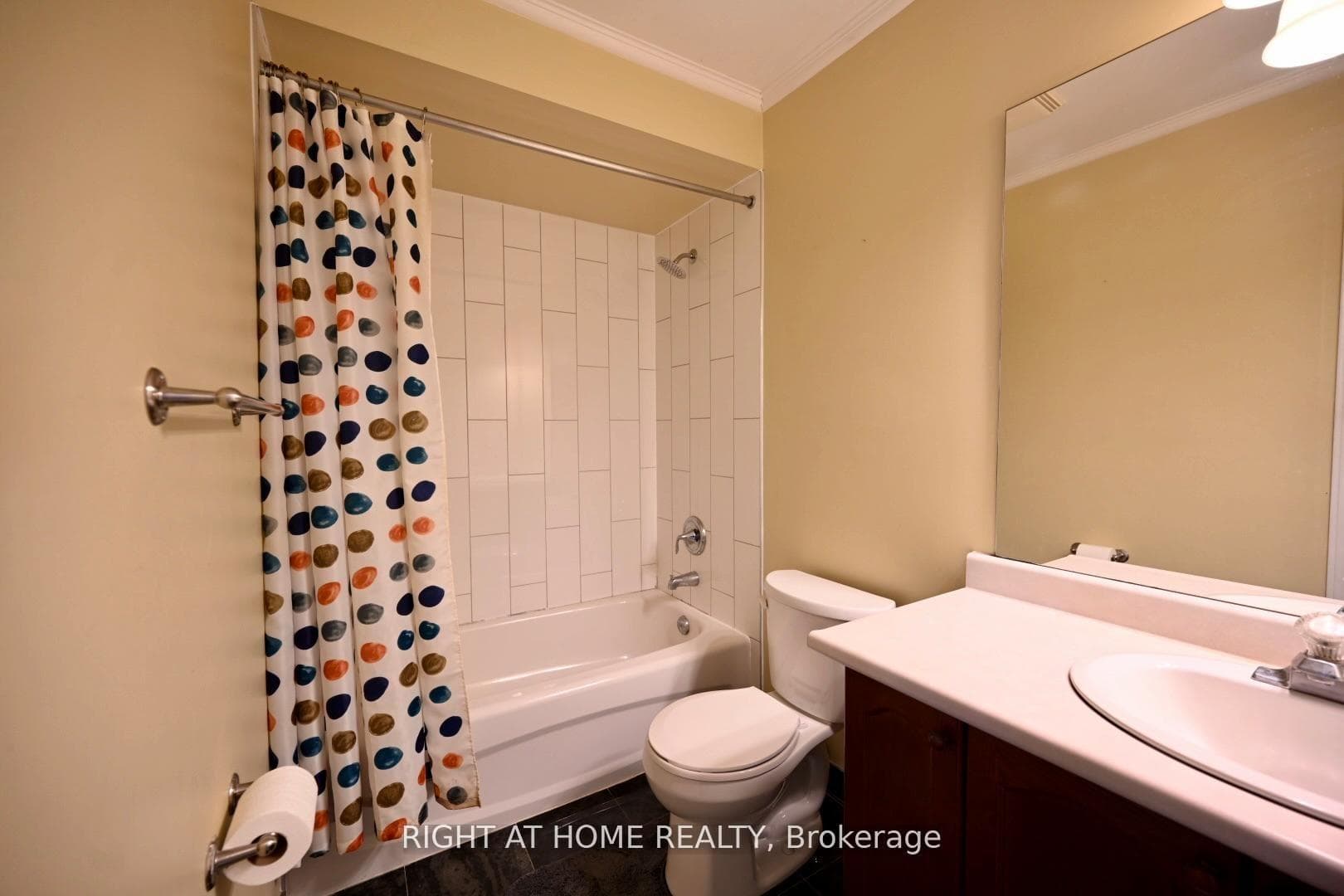 11 West Deane Park Drive Unit 1 - Townhouse photo 13 of 19 in Etobicoke (Islington / Rexdale), Ontario