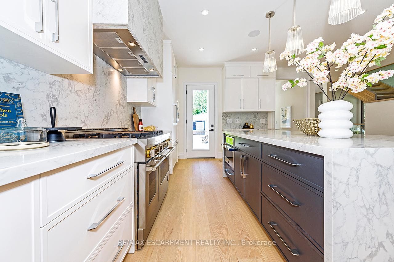 1618 Dogwood Trail - Detached photo 15 of 50 in Mississauga, Ontario
