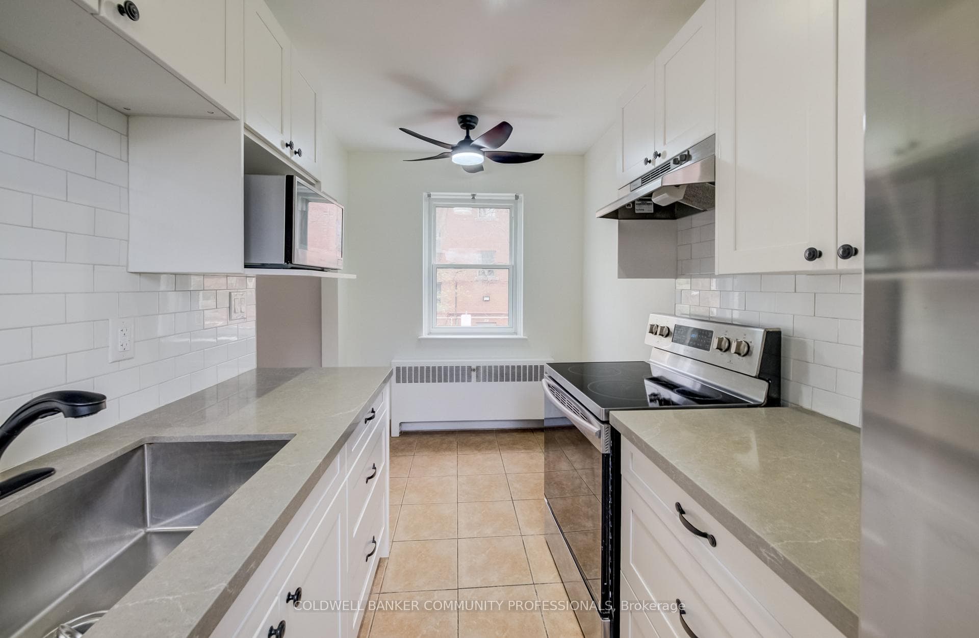 137 Emerald Street - Condo photo 5 of 23 in Hamilton, Ontario