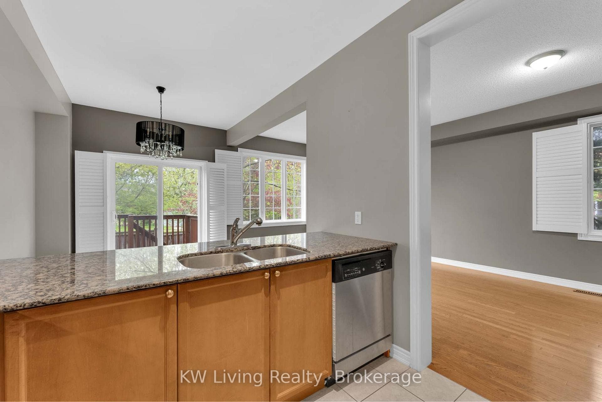 2410 Woodward Avenue Unit 12 - Condo photo 12 of 33 in Burlington, Ontario