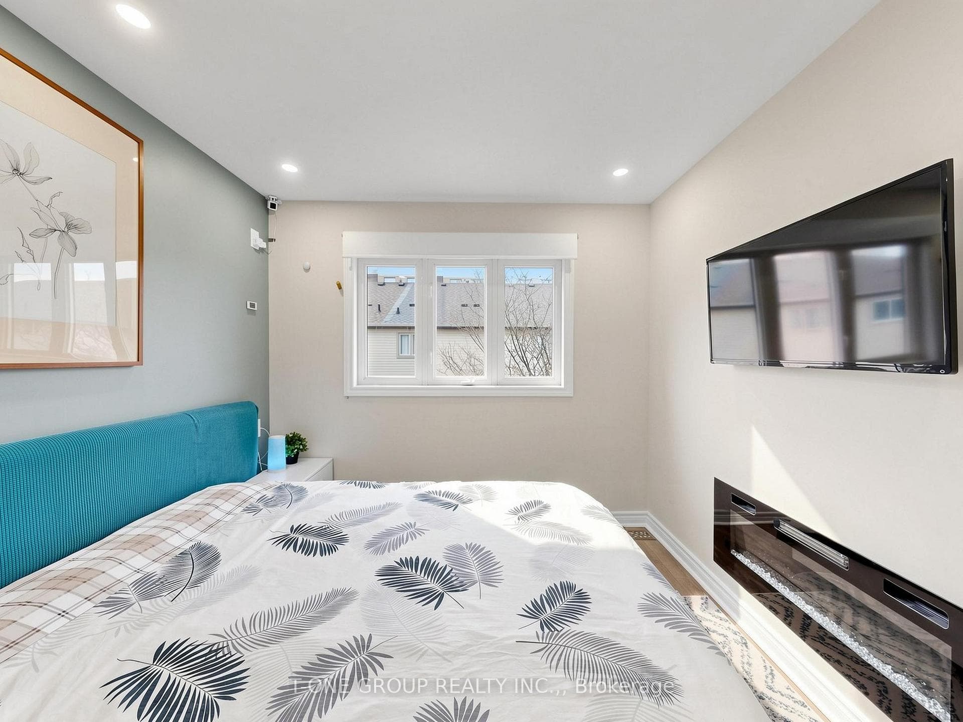 685 Rowley Common - Townhouse photo 16 of 43 in Burlington, Ontario
