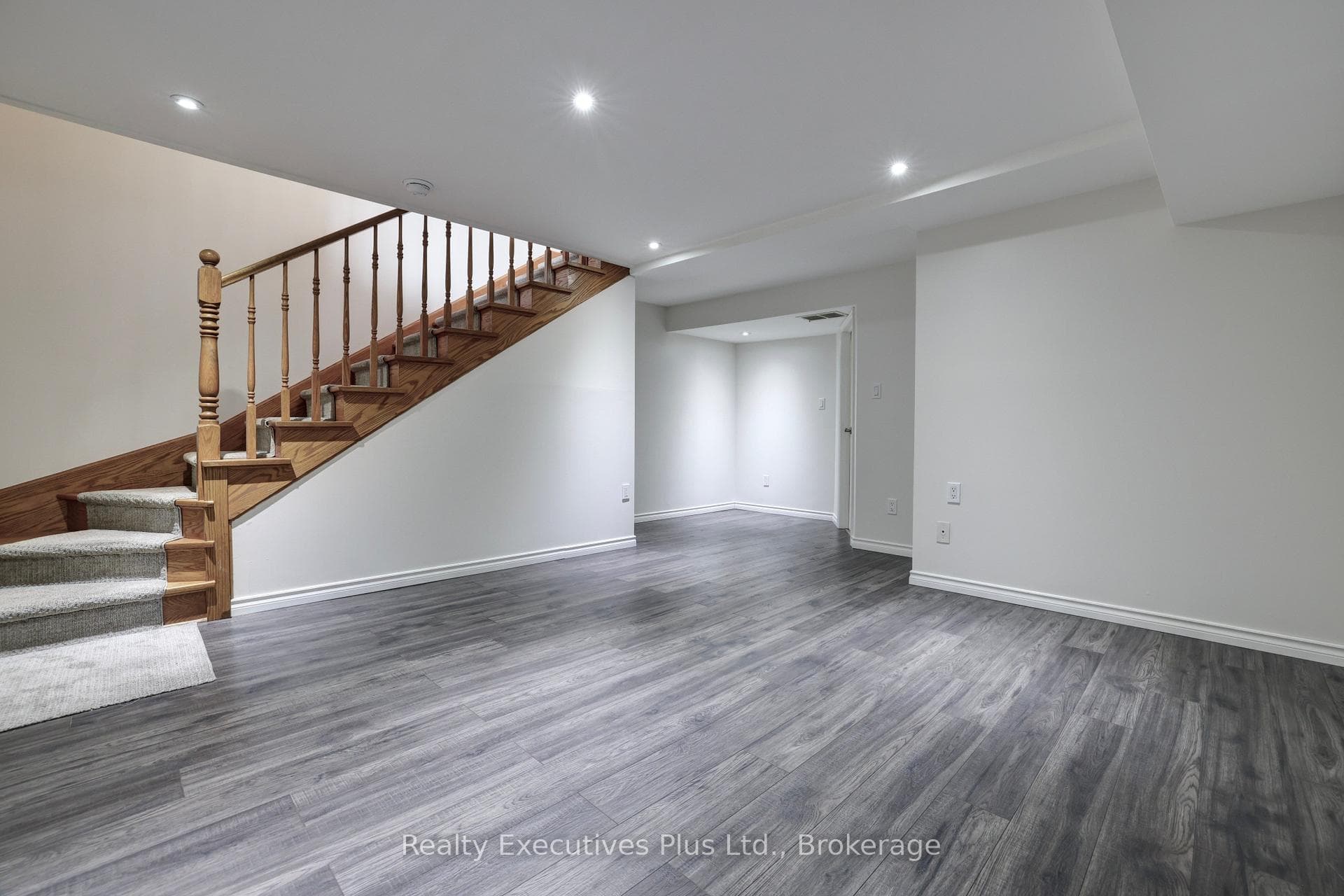 463 Blathwayte Lane - Townhouse photo 29 of 48 in Burlington, Ontario