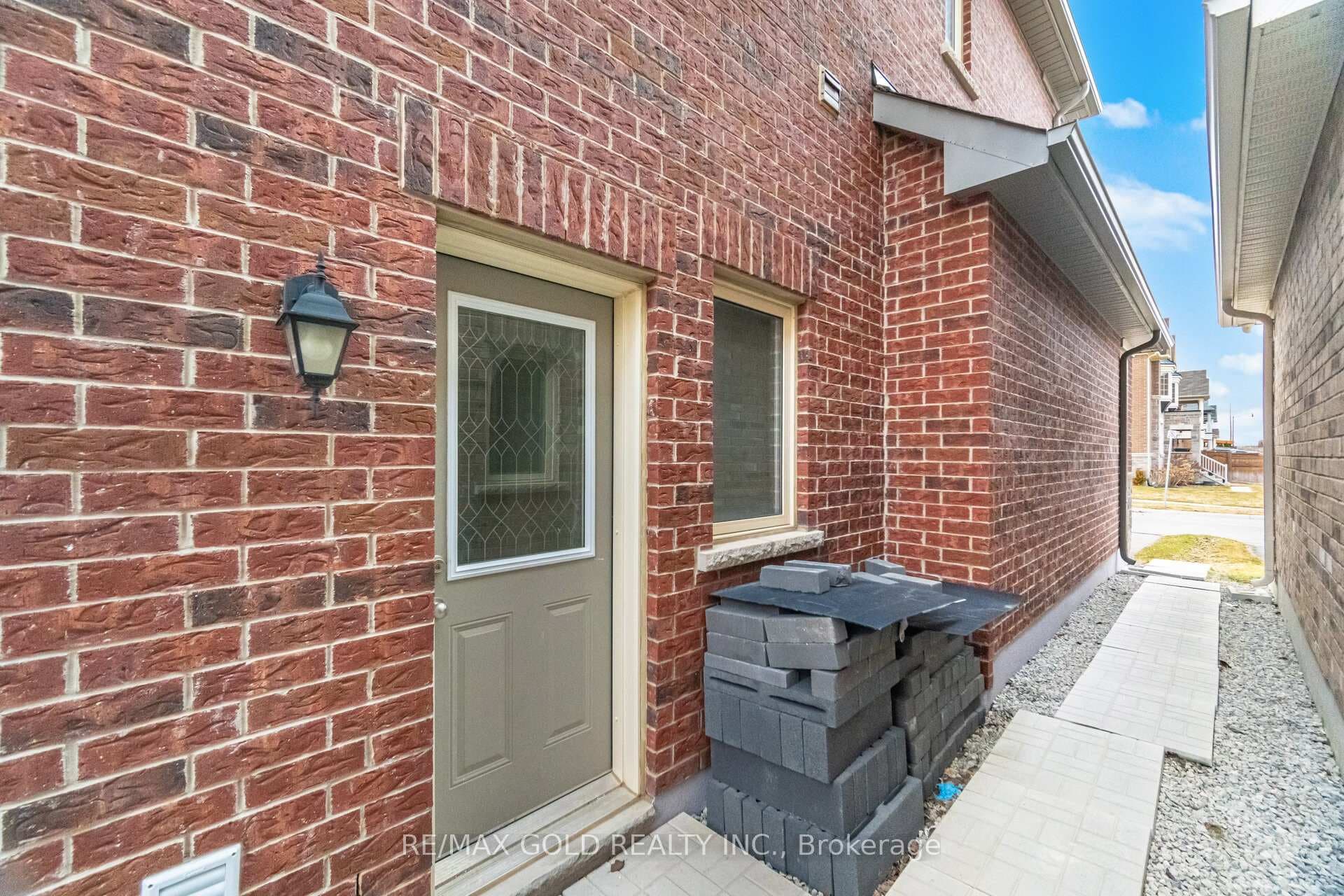 11 Sinatra Street - Detached photo 20 of 30 in Brampton, Ontario
