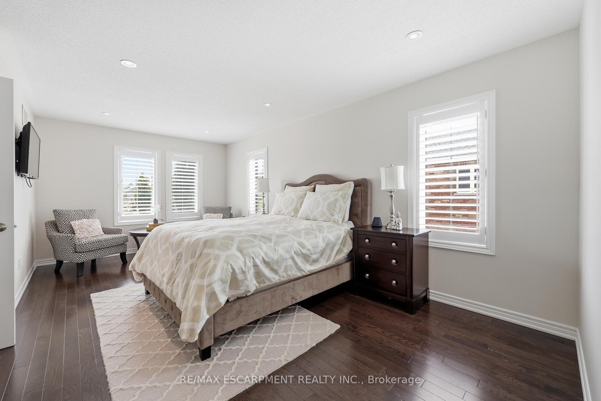 4645 Doug Wright Drive - Detached photo 21 of 47 in Burlington, Ontario