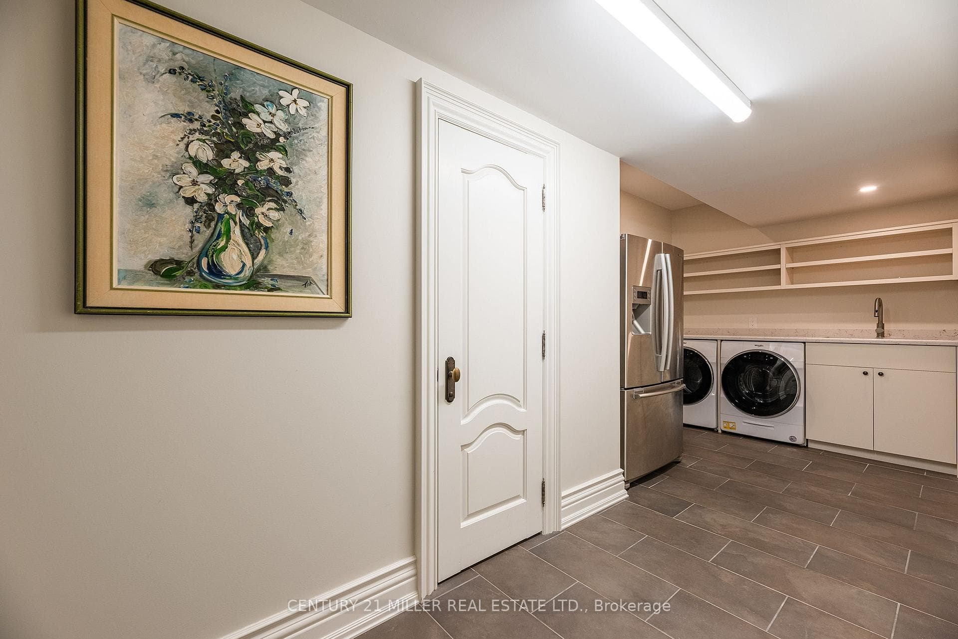 2096 Lakeshore Road - Detached photo 41 of 48 in Oakville, Ontario
