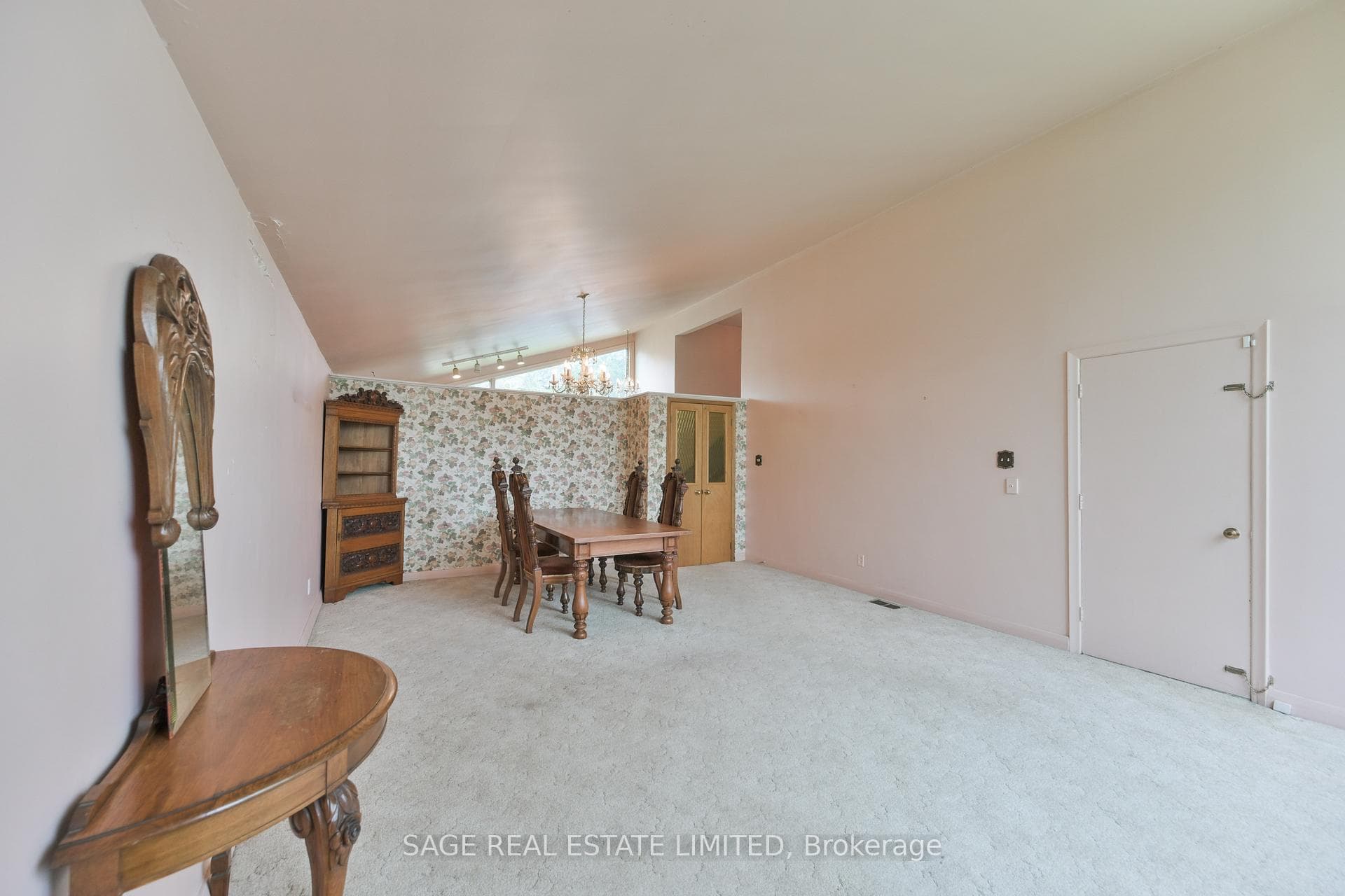 56 Grangemill Crescent - Detached photo 10 of 35 in Don Mills / Parkwoods / Victoria Village, Ontario