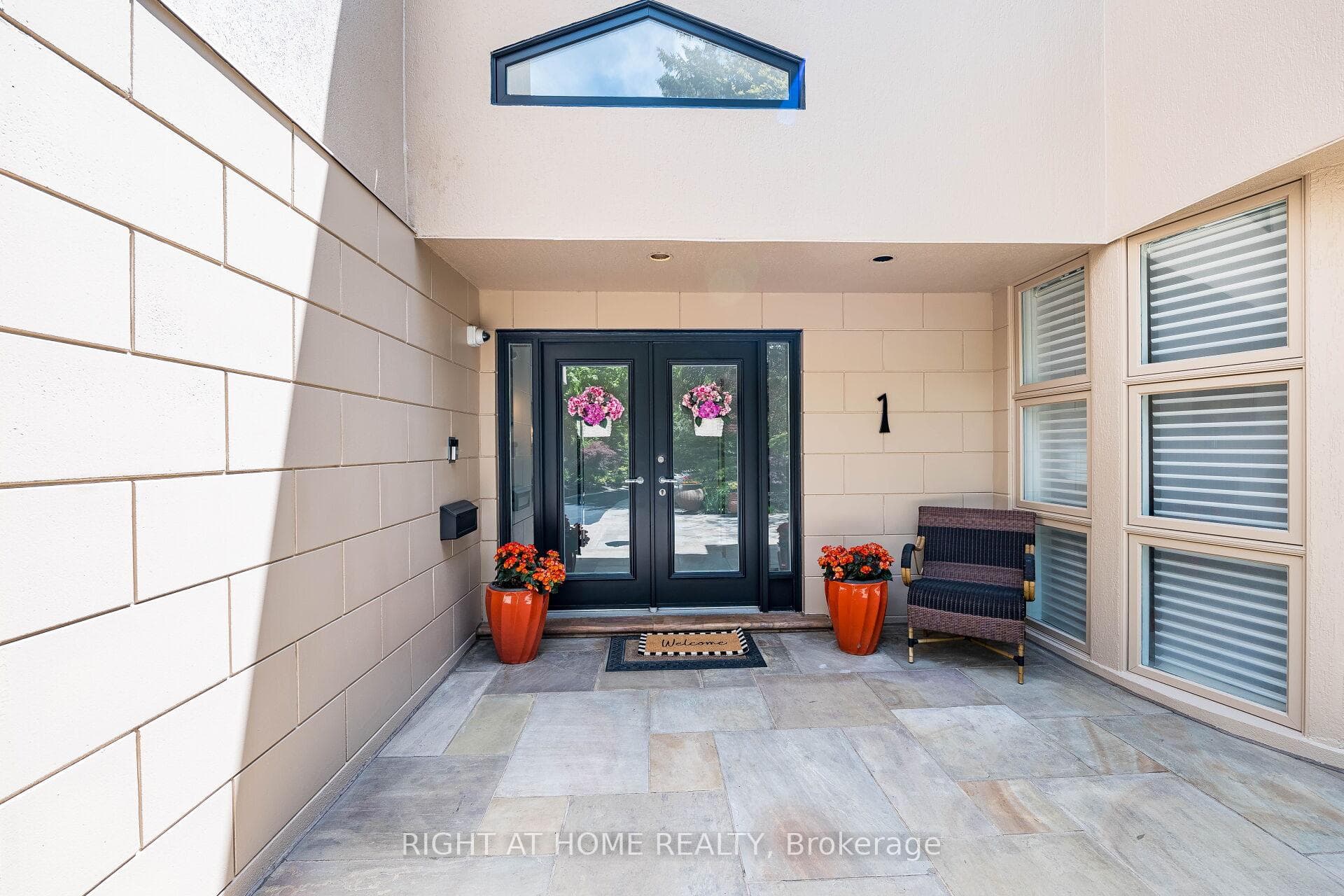 1 Friars Lane - Detached photo 7 of 50 in Etobicoke (Islington / Rexdale), Ontario