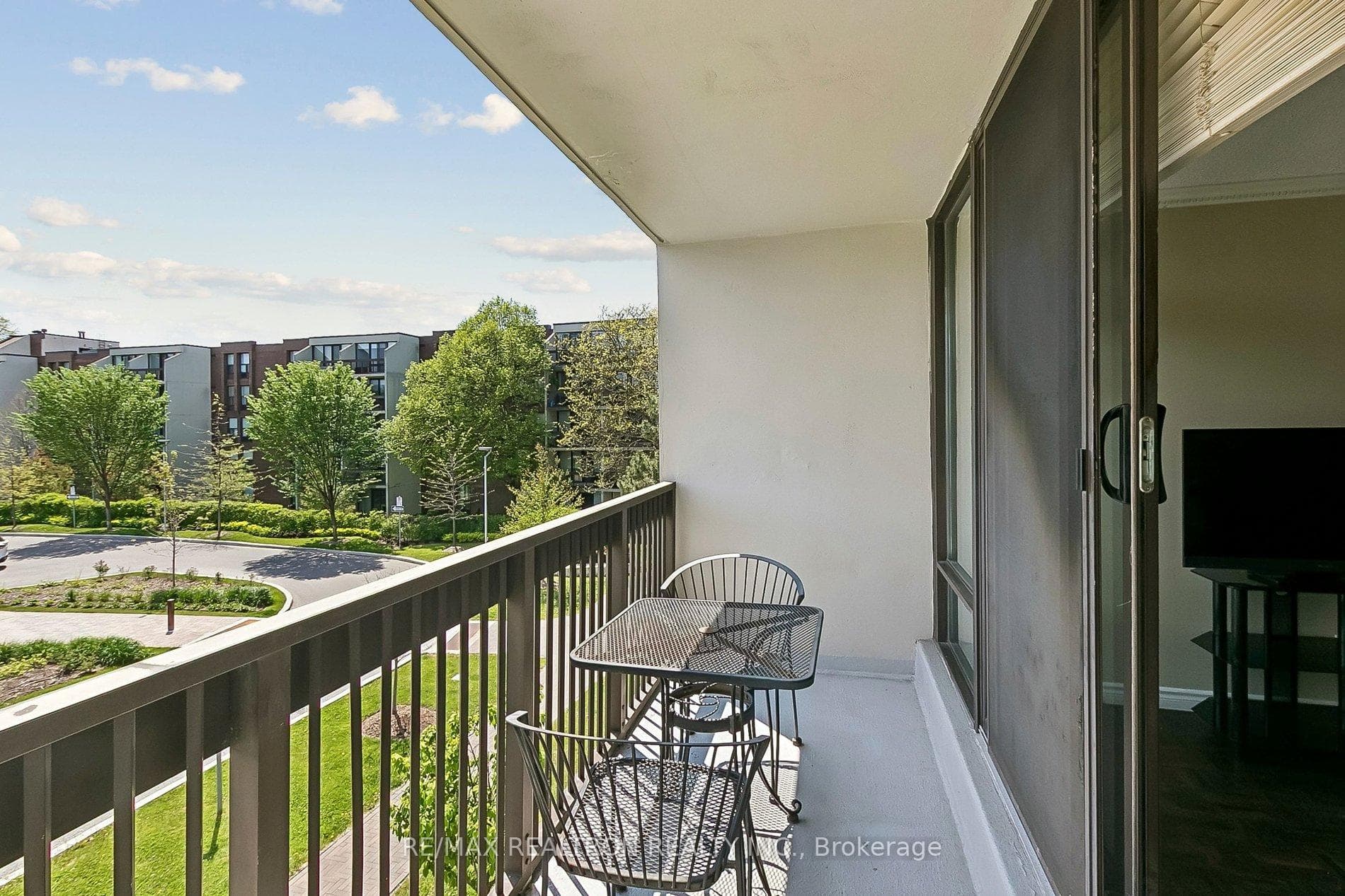 10 Fashion Roseway N/A Unit 306 - Condo photo 29 of 32 in Willowdale / Newtonbrook, Ontario