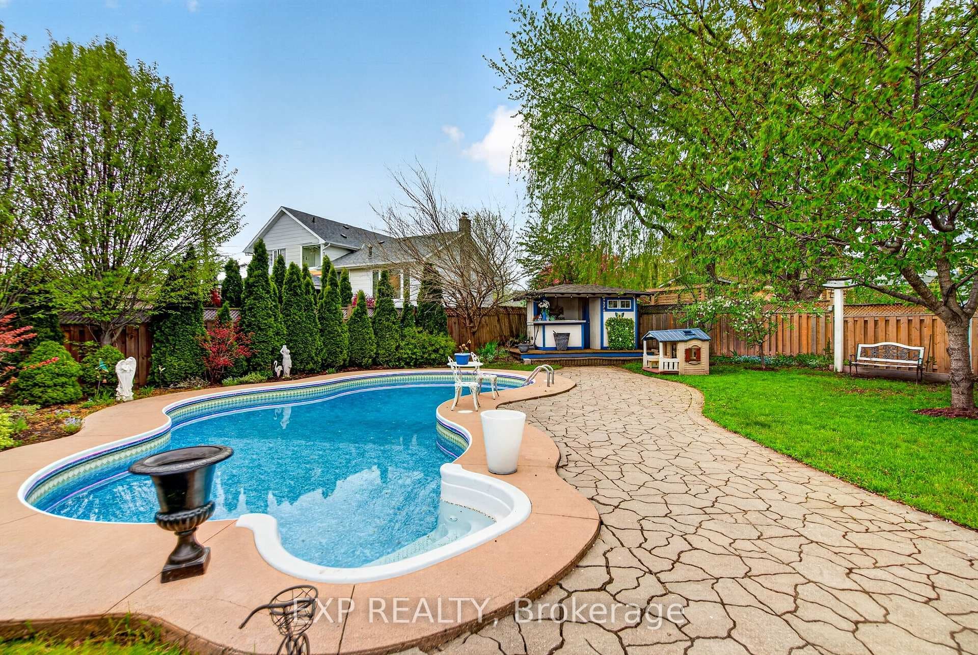 2439 Bridge Road - Detached photo 41 of 50 in Oakville, Ontario