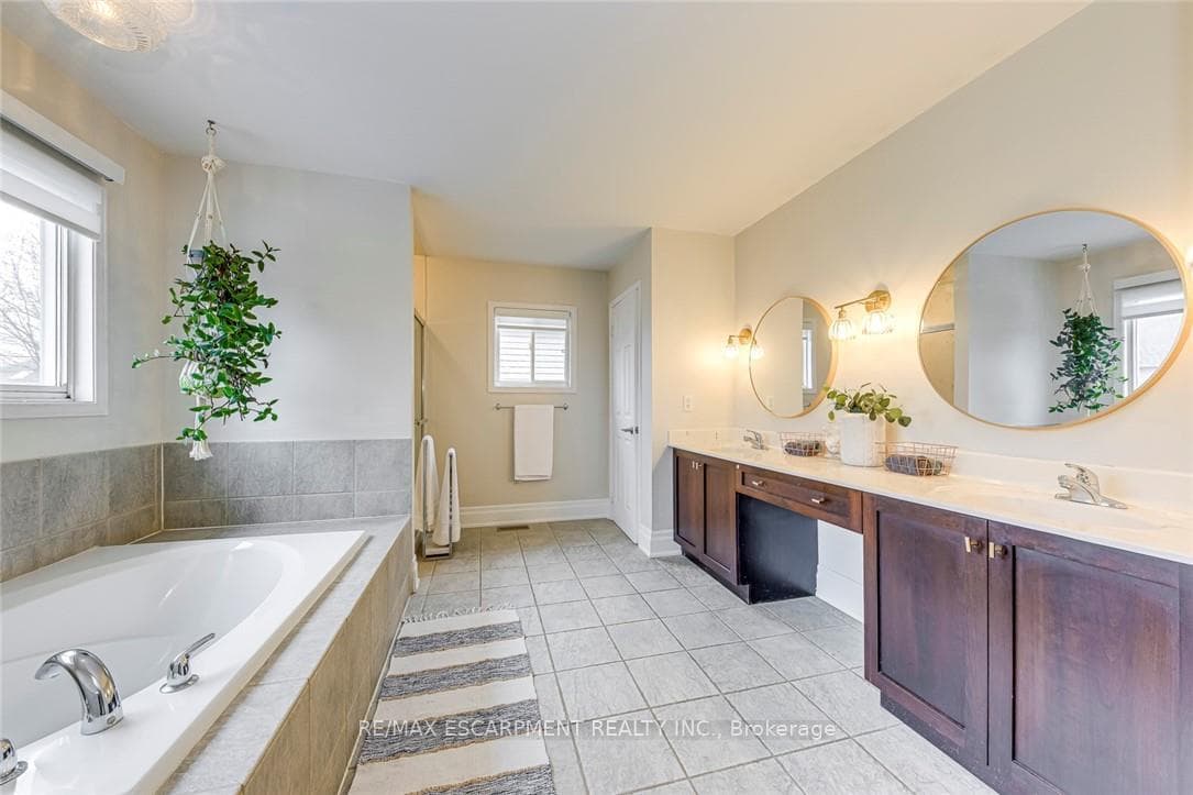 4267 Sarazen Drive - Detached photo 36 of 36 in Burlington, Ontario