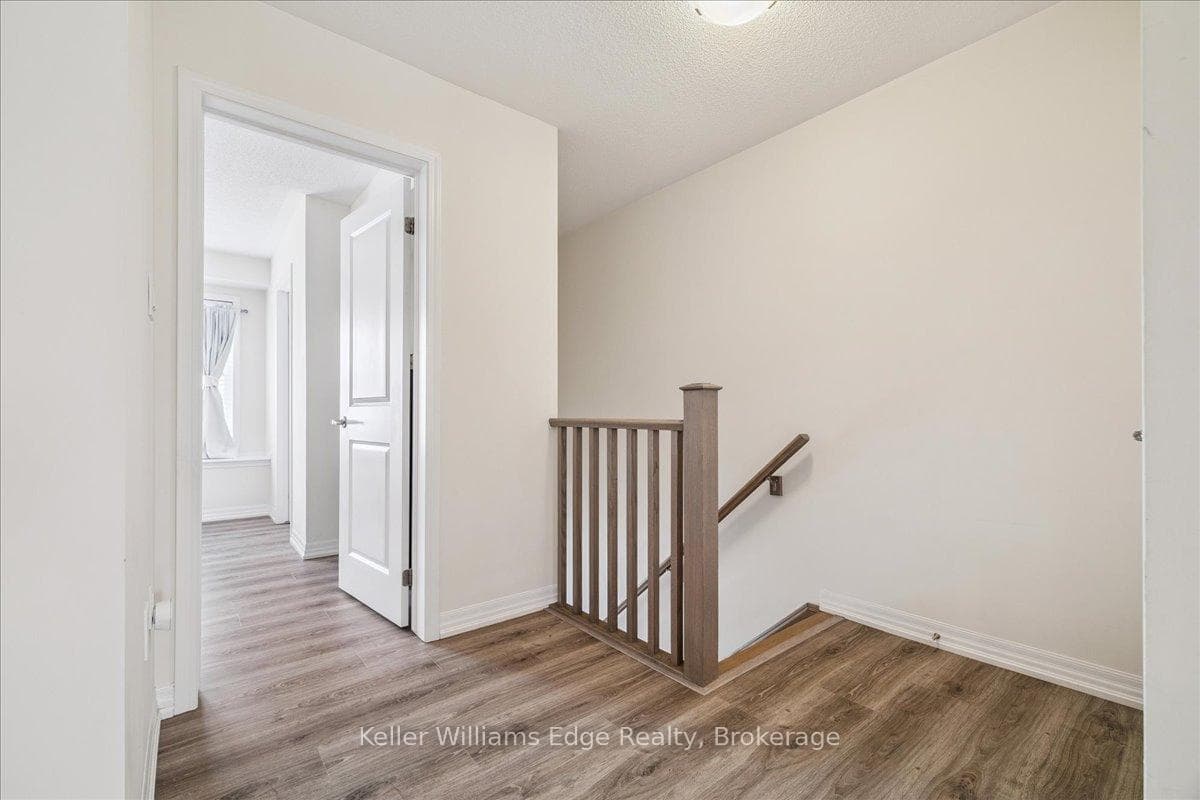 244 Harold Dent Trail - Townhouse photo 27 of 40 in Oakville, Ontario