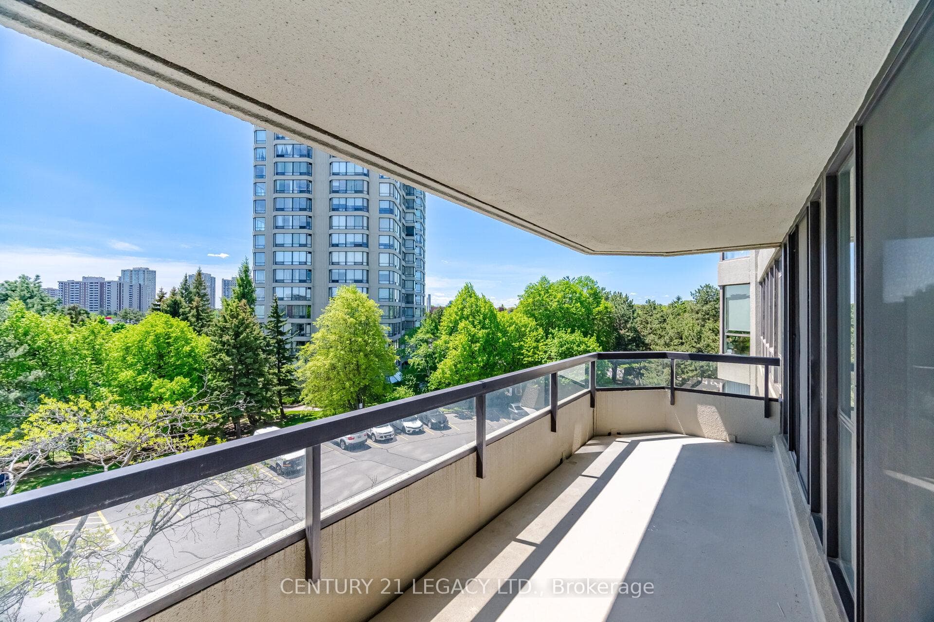 24 Hanover Road Unit 404 - Condo photo 18 of 45 in Brampton, Ontario