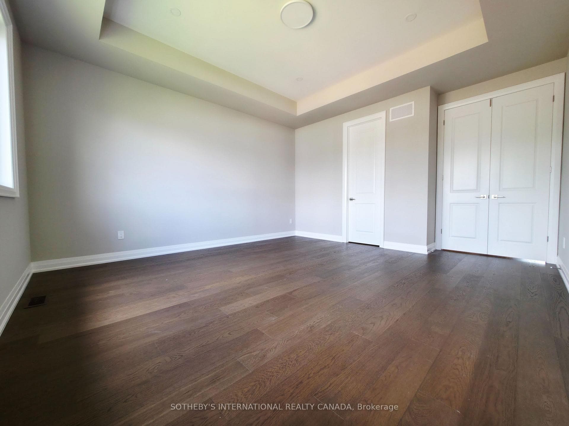 516 Markay Common - Detached photo 13 of 24 in Burlington, Ontario