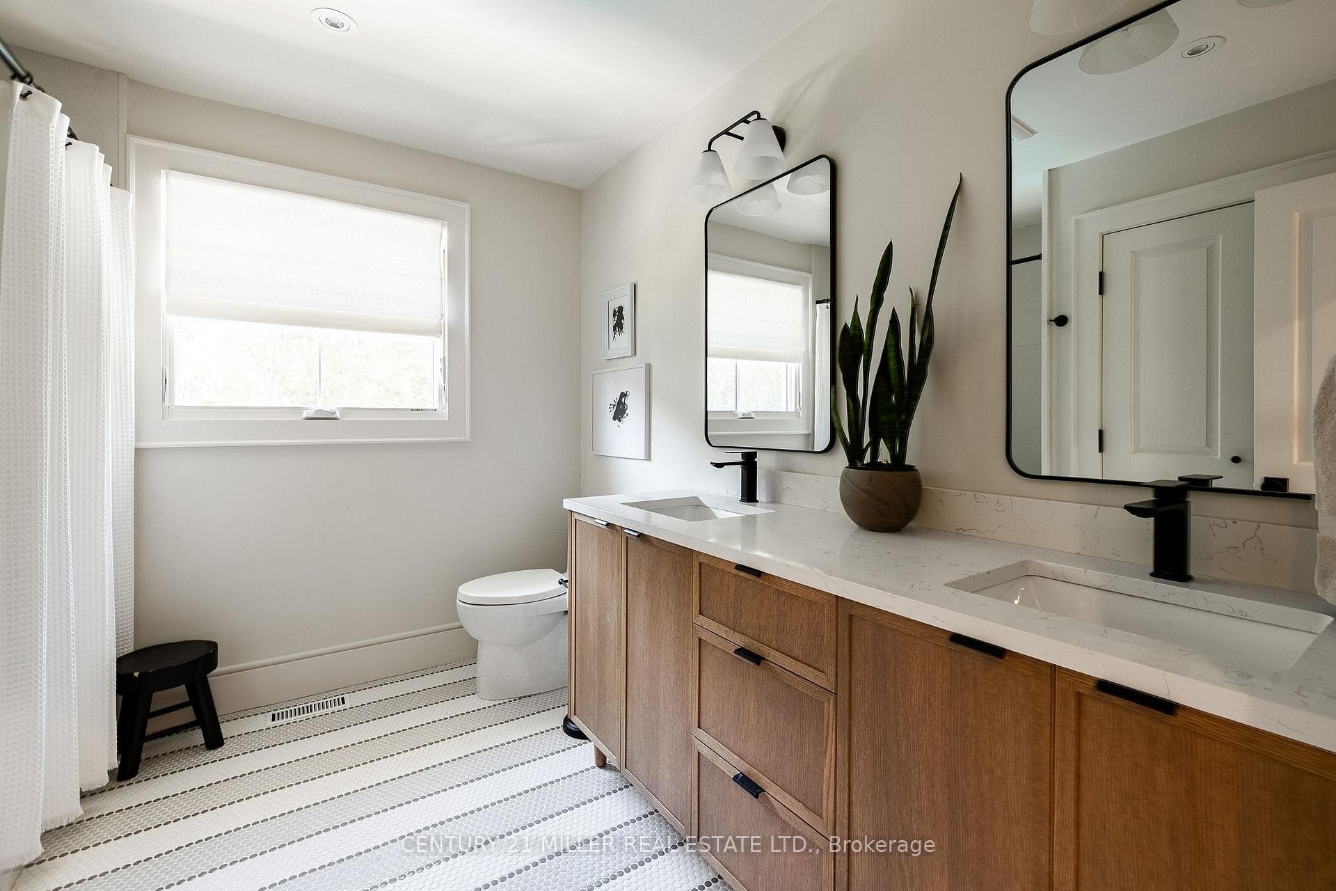 468 Copeland Court - Detached photo 27 of 42 in Oakville, Ontario