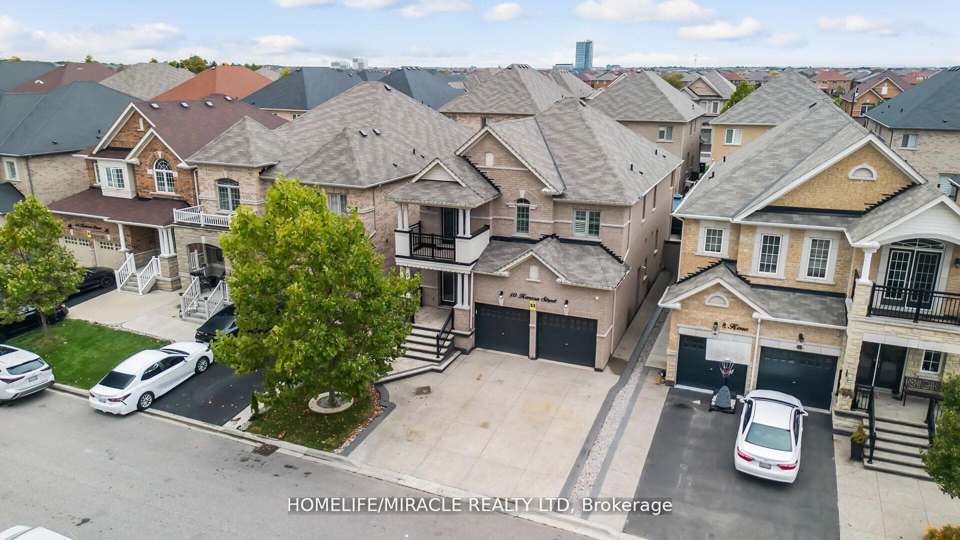 10 Kenora Street - Detached photo 2 of 50 in Brampton, Ontario