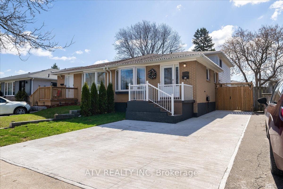 2504 Glamworth Crescent - Semi-Detached for sale in Lisgar, Ontario