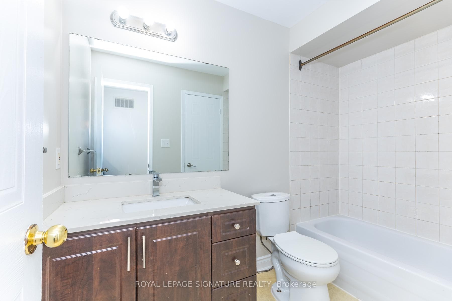 60 Blue Spruce Street - Townhouse photo 28 of 39 in Brampton, Ontario