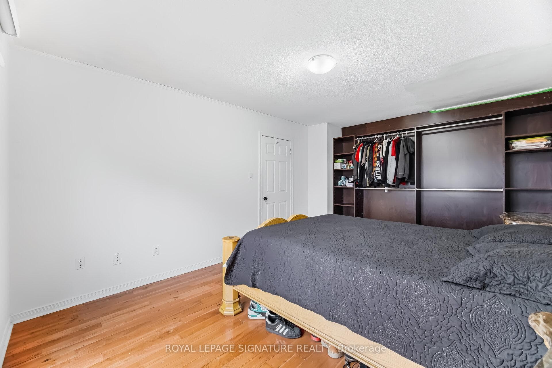 2498 Mainroyal Street - Semi-Detached photo 24 of 50 in Mississauga, Ontario