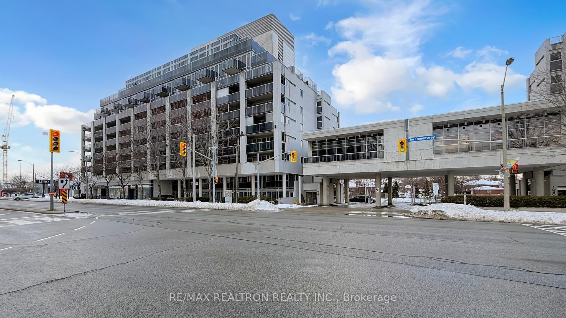 1050 The Queensway Avenue Unit 217 - Condo photo 6 of 41 in Etobicoke (Islington / Rexdale), Ontario