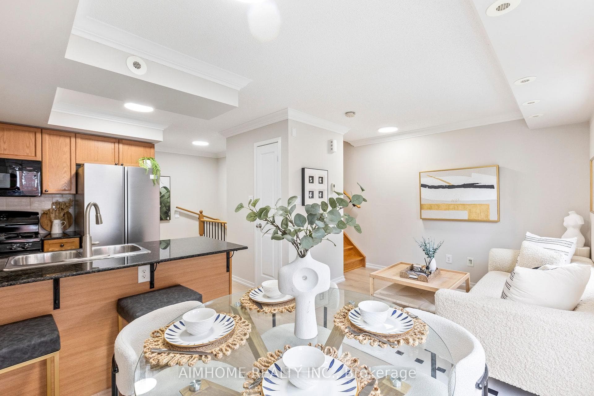 29 Frances Loring Lane Unit 6 - Condo photo 11 of 39 in Riverdale / Leslieville, Ontario