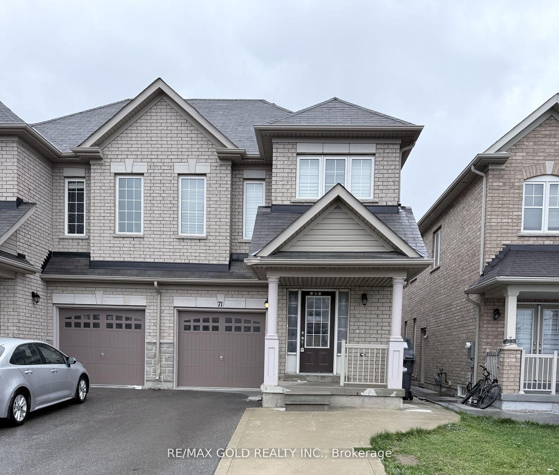 71 Lanark Circle - home for sale in Brampton, Ontario