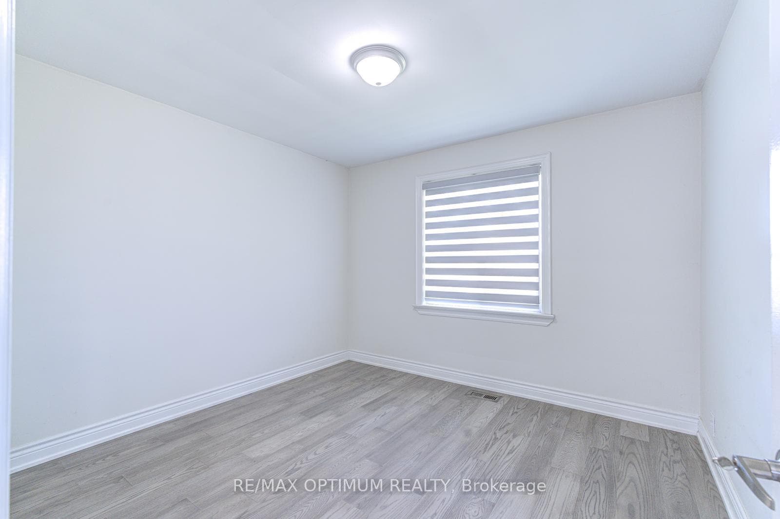 1747 Coram Crescent - Detached photo 21 of 50 in Mississauga, Ontario
