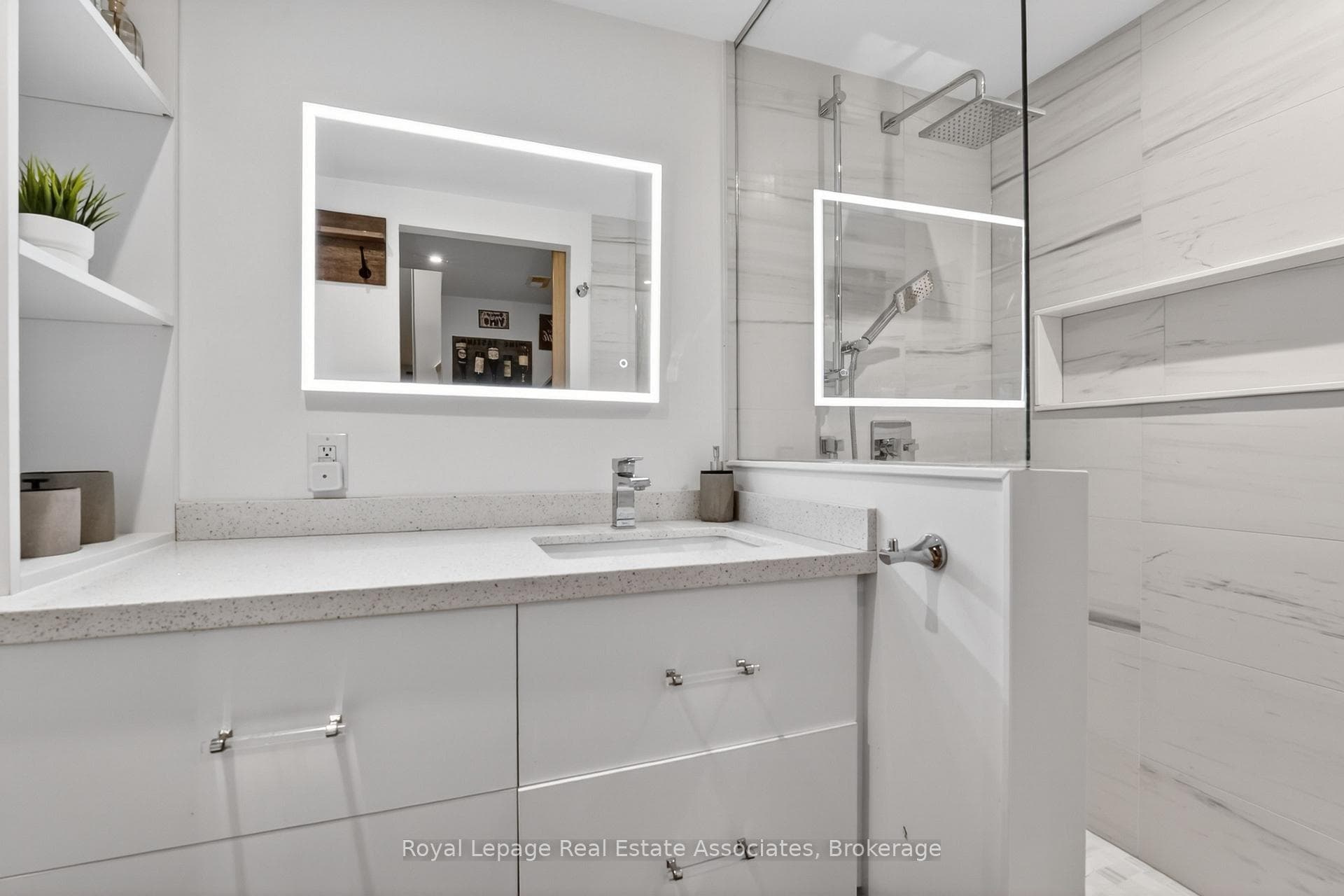174 Cheverie Street - Detached photo 38 of 49 in Oakville, Ontario