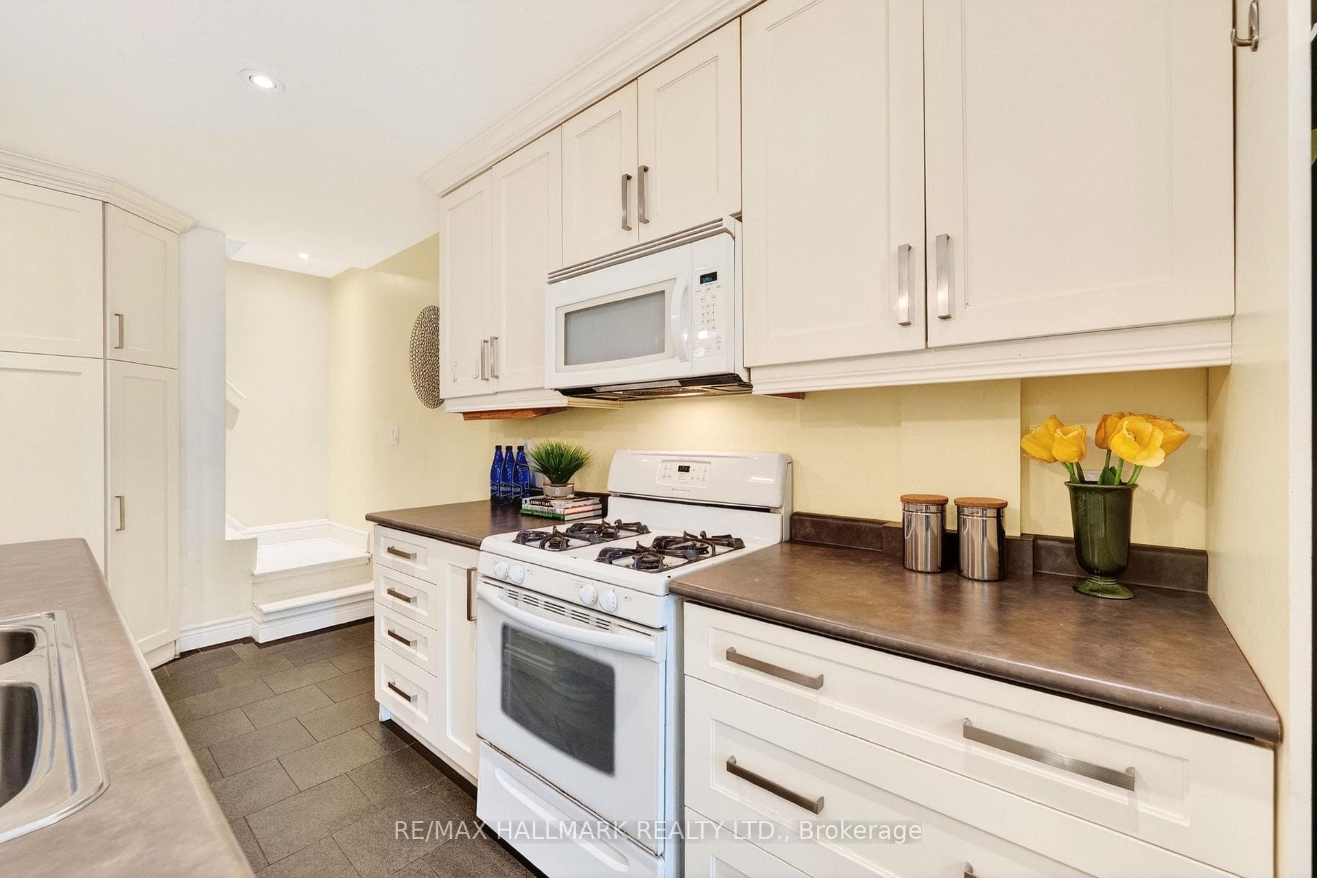 17 Mountalan Avenue - Semi-Detached photo 16 of 42 in Riverdale / Leslieville, Ontario