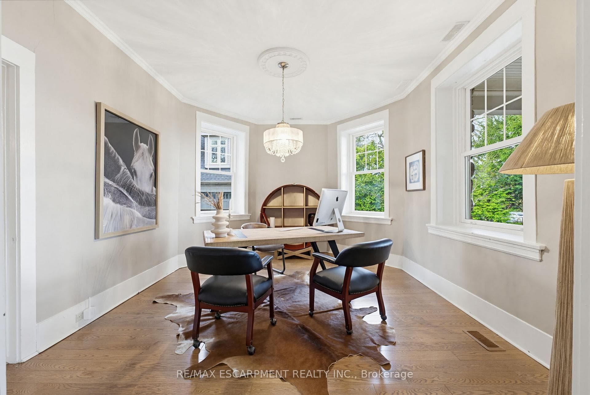 3083 LAKESHORE Road - Detached photo 12 of 50 in Burlington, Ontario