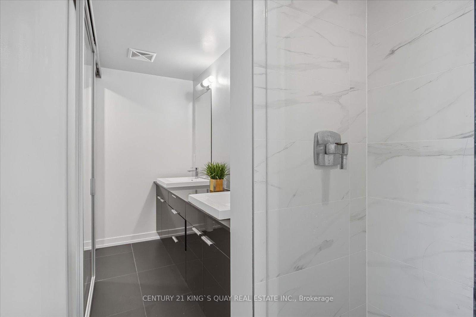 90 Glen Everest Road Unit 1008 - Condo photo 26 of 50 in Birch Cliff / Cliffside, Ontario