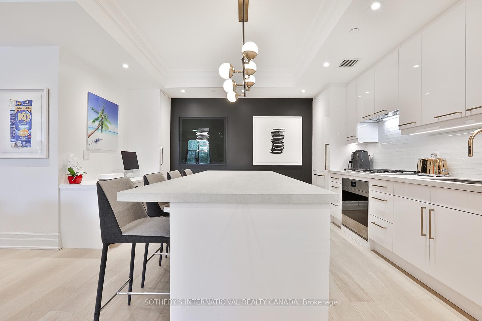 1 Forest Hill Road Unit 401 - Condo photo 18 of 36 in Annex / Yorkville / Summerhill, Ontario