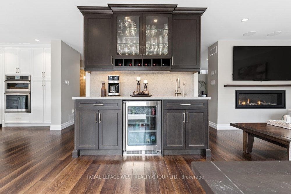 2293 Carpenters Circle - Detached photo 21 of 50 in Oakville, Ontario