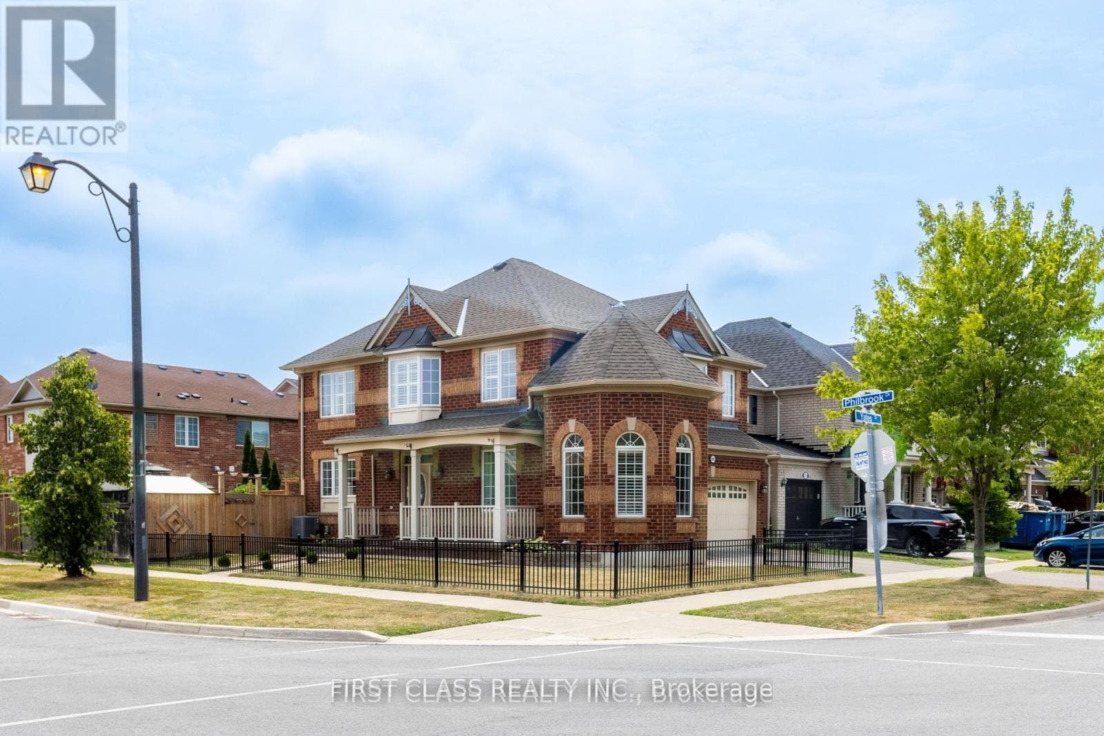 802 Yates Drive - home for sale in Milton, Ontario