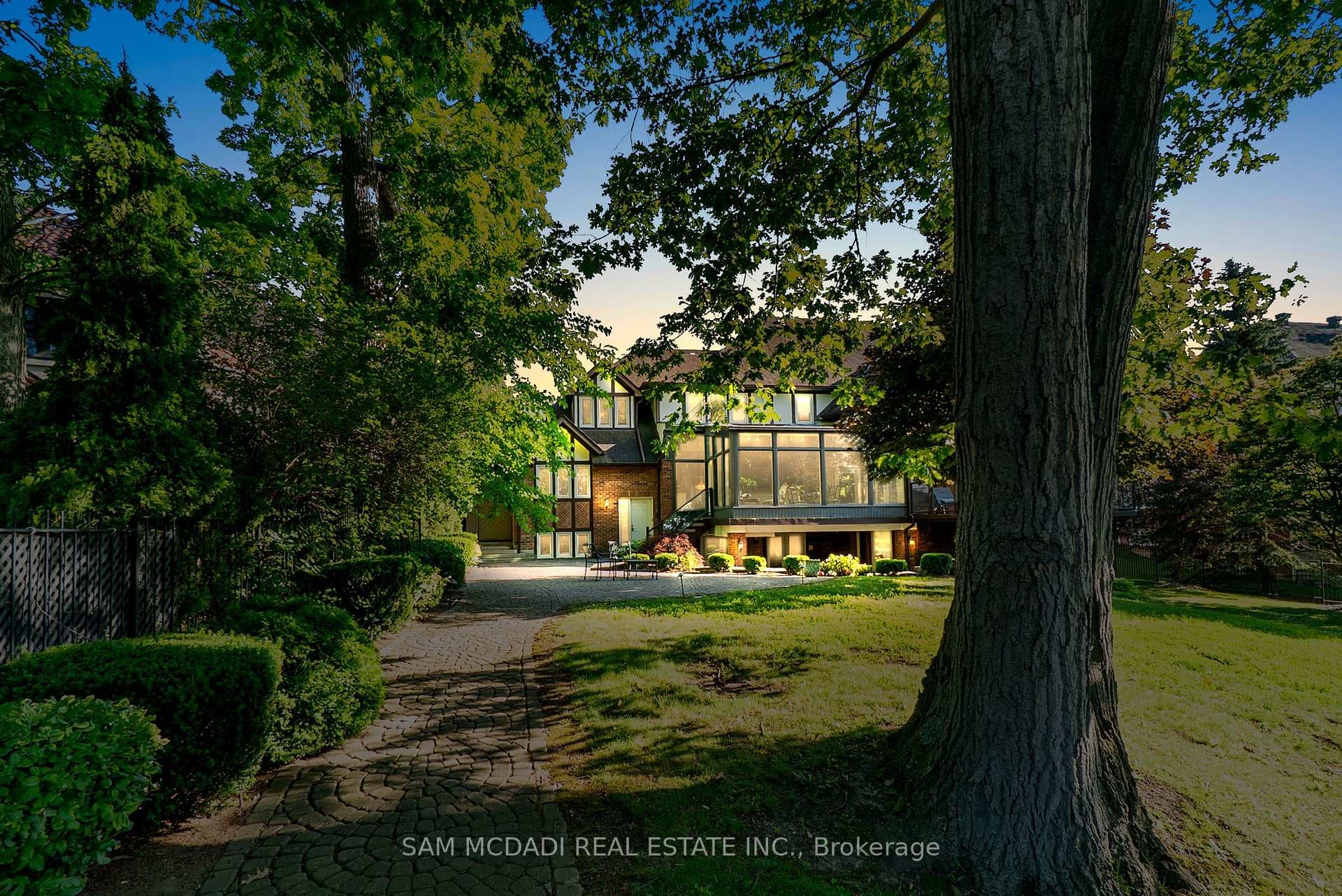 2235 Shawanaga Trail - Detached photo 39 of 48 in Mississauga, Ontario