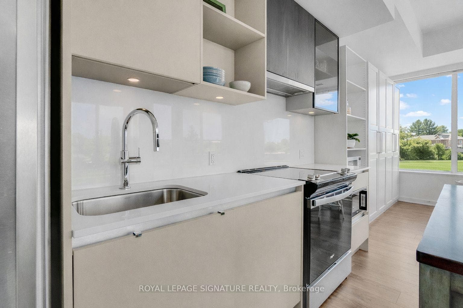 395 Dundas Street Unit 234 - Condo photo 20 of 35 in Oakville, Ontario