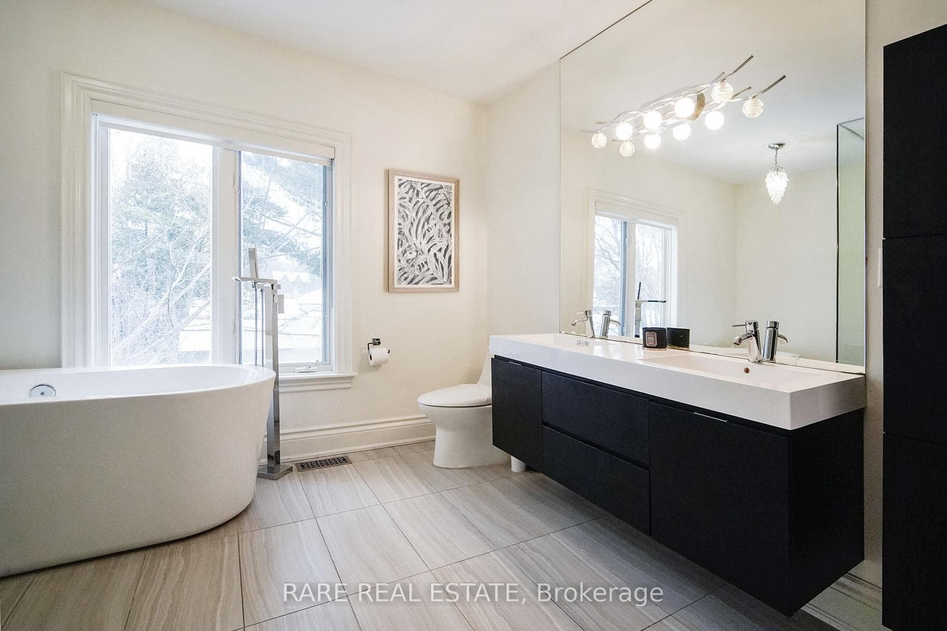 33 Red Deer Avenue - Detached photo 6 of 10 in Birch Cliff / Cliffside, Ontario