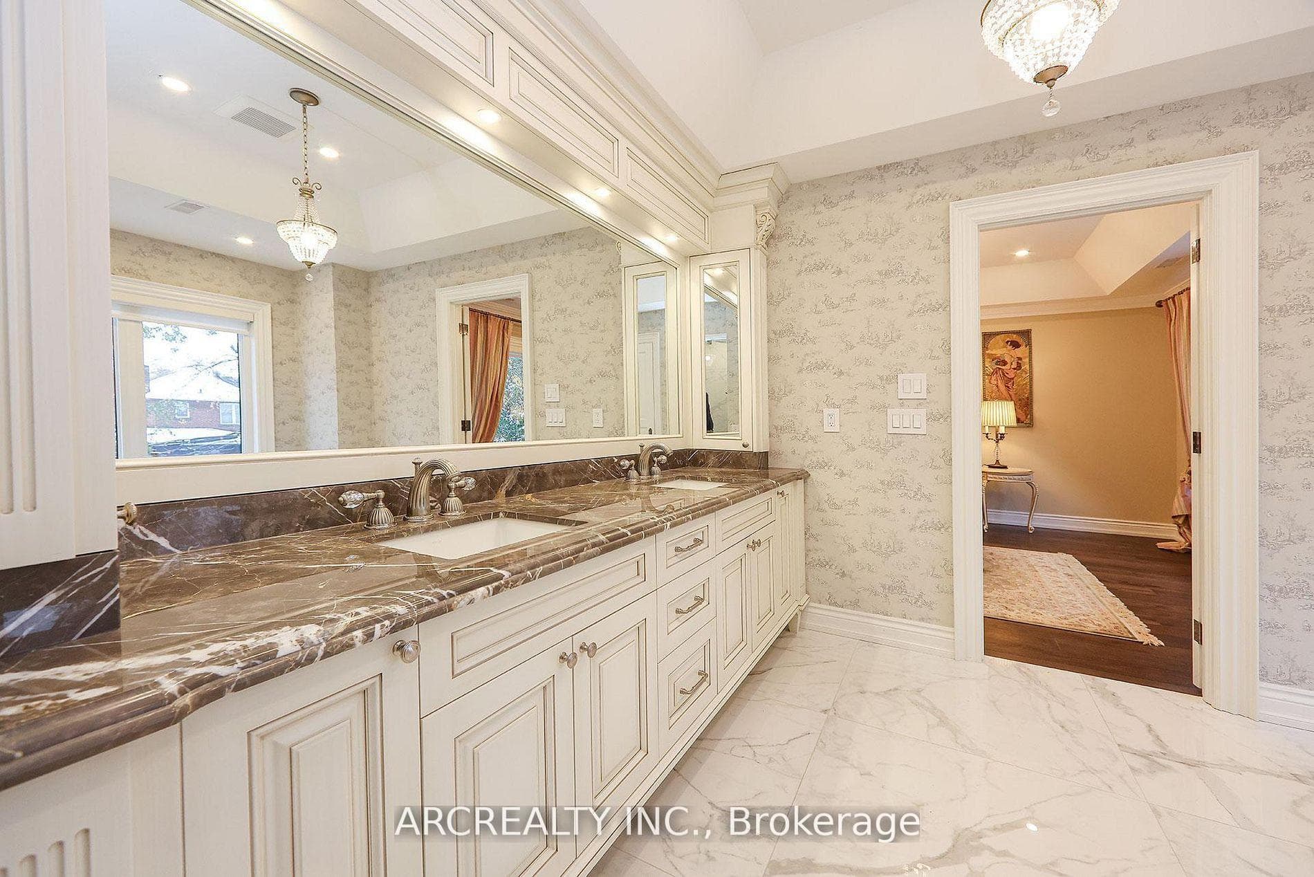 188 Alfred Avenue - Detached photo 25 of 49 in Willowdale / Newtonbrook, Ontario