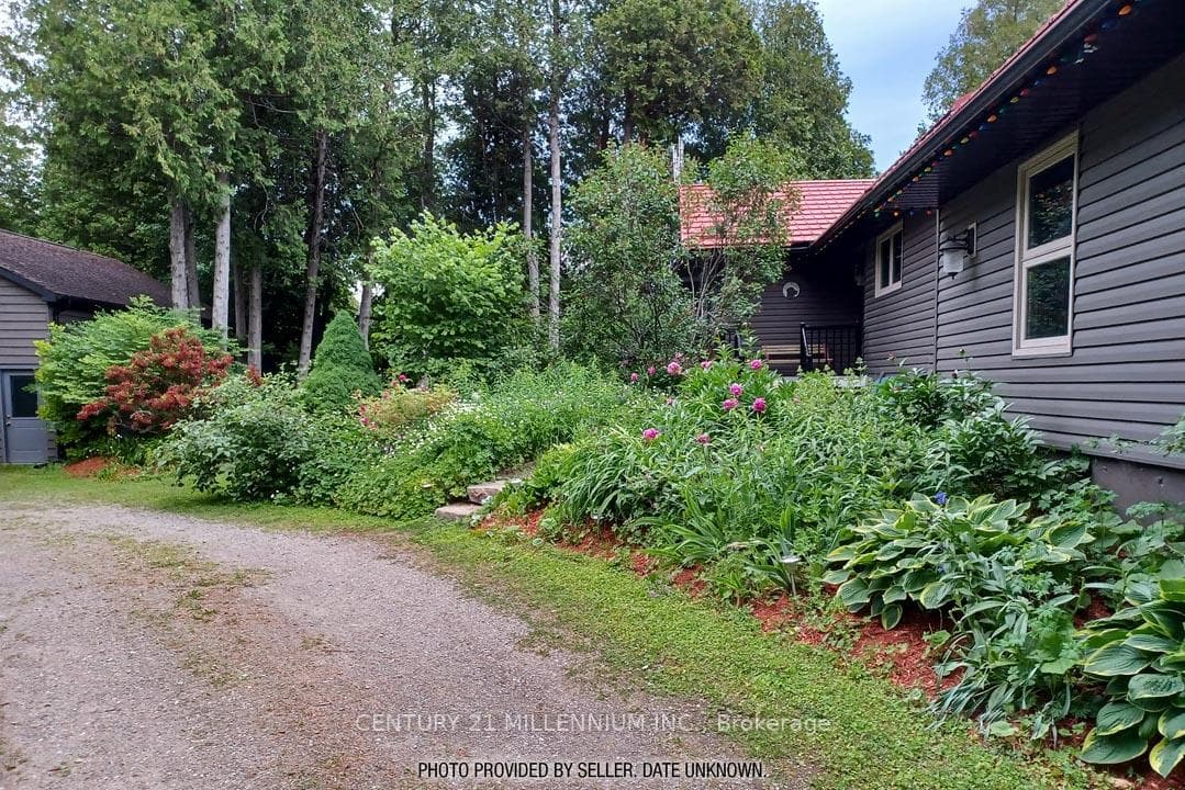 18599 Horseshoe Hill Road - Detached photo 9 of 48 in Caledon, Ontario
