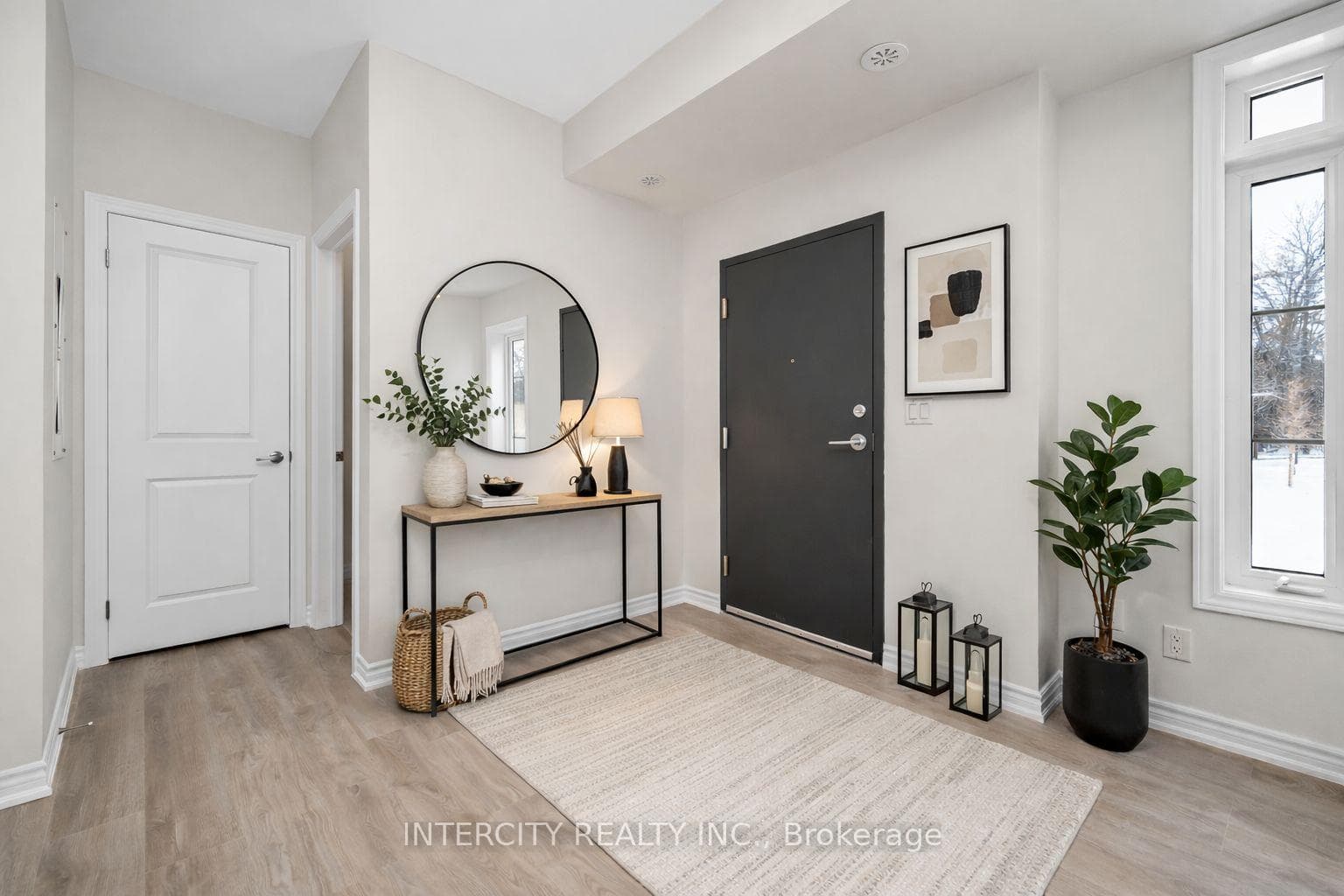 2 Savvy Lane Unit 43Z - Condo photo 4 of 17 in Caledon, Ontario