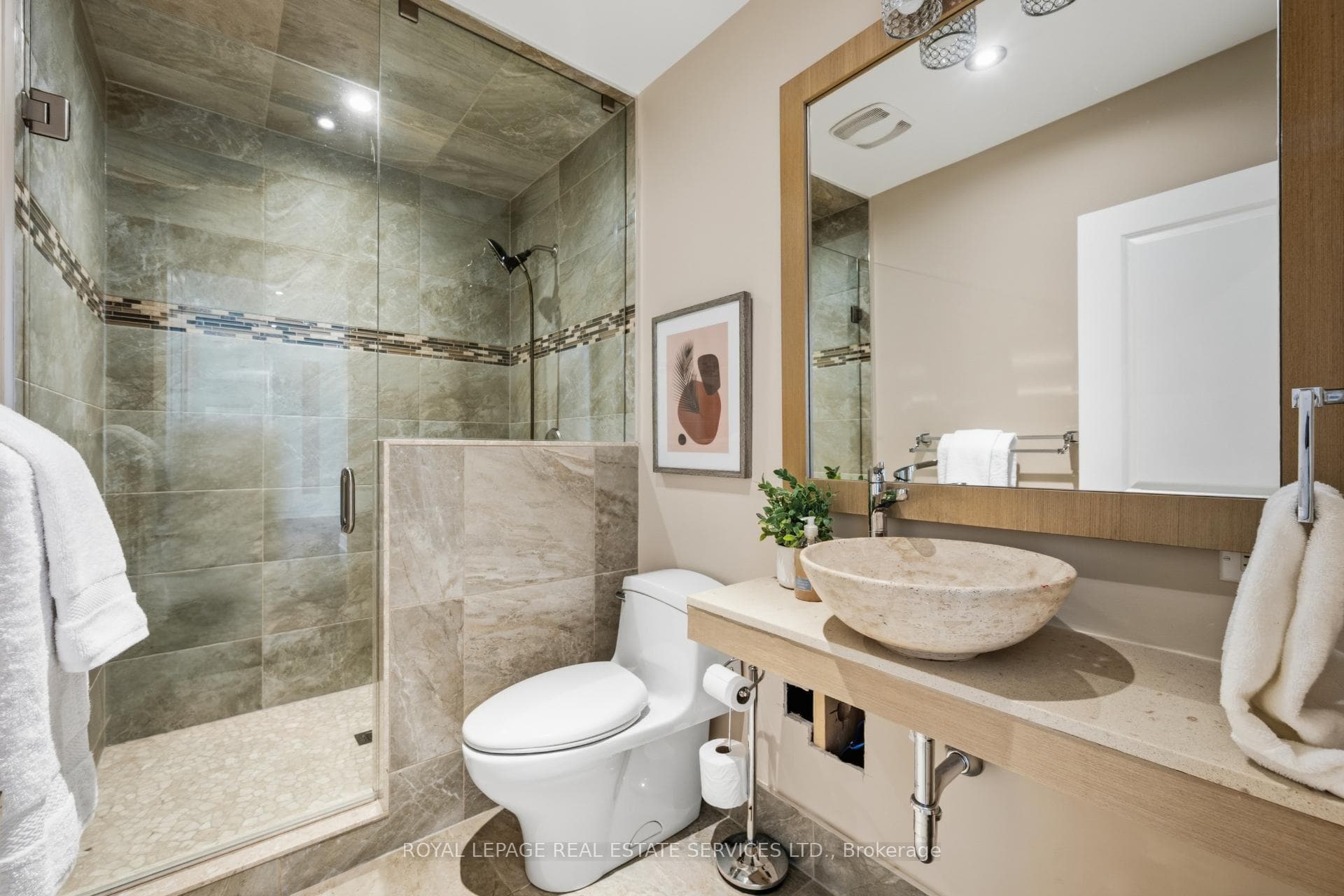 27 Princess Anne Crescent - Detached photo 20 of 41 in Etobicoke (Islington / Rexdale), Ontario