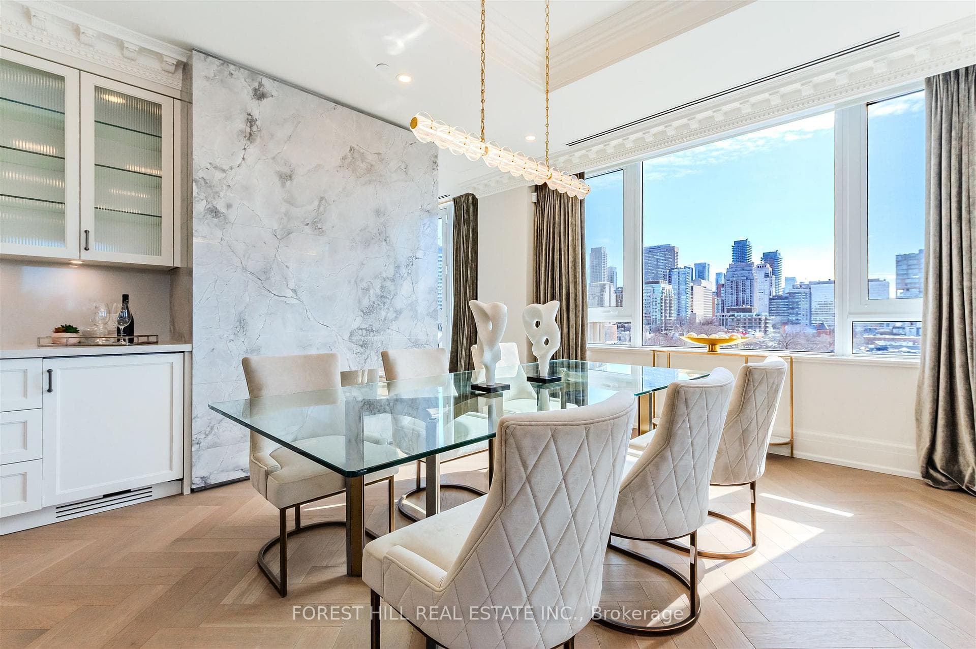 128 Hazelton Avenue Unit 602 - Condo photo 4 of 43 in Annex / Yorkville / Summerhill, Ontario