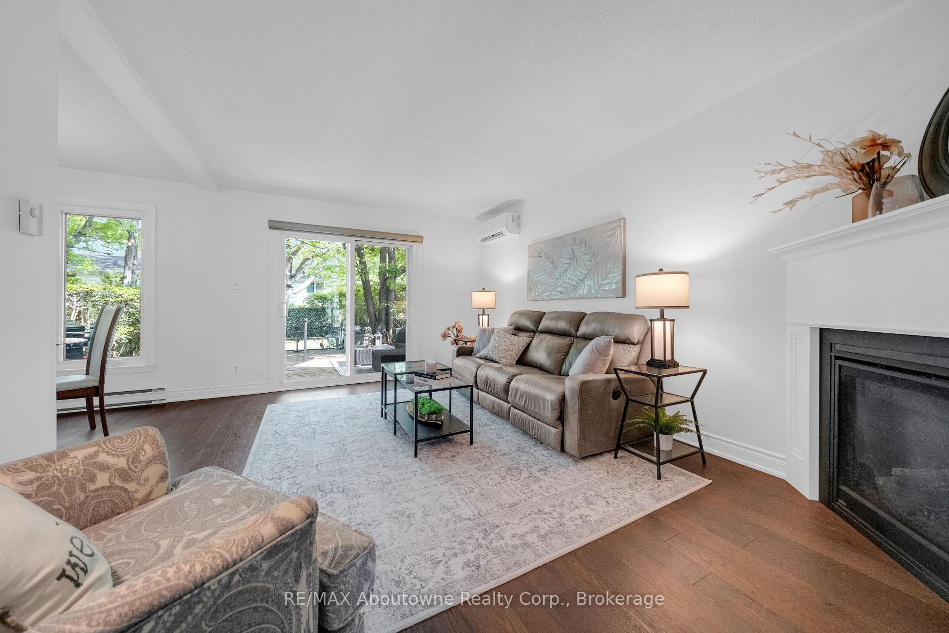 1270 Gainsborough Drive Unit 35 - Condo photo 9 of 50 in Oakville, Ontario