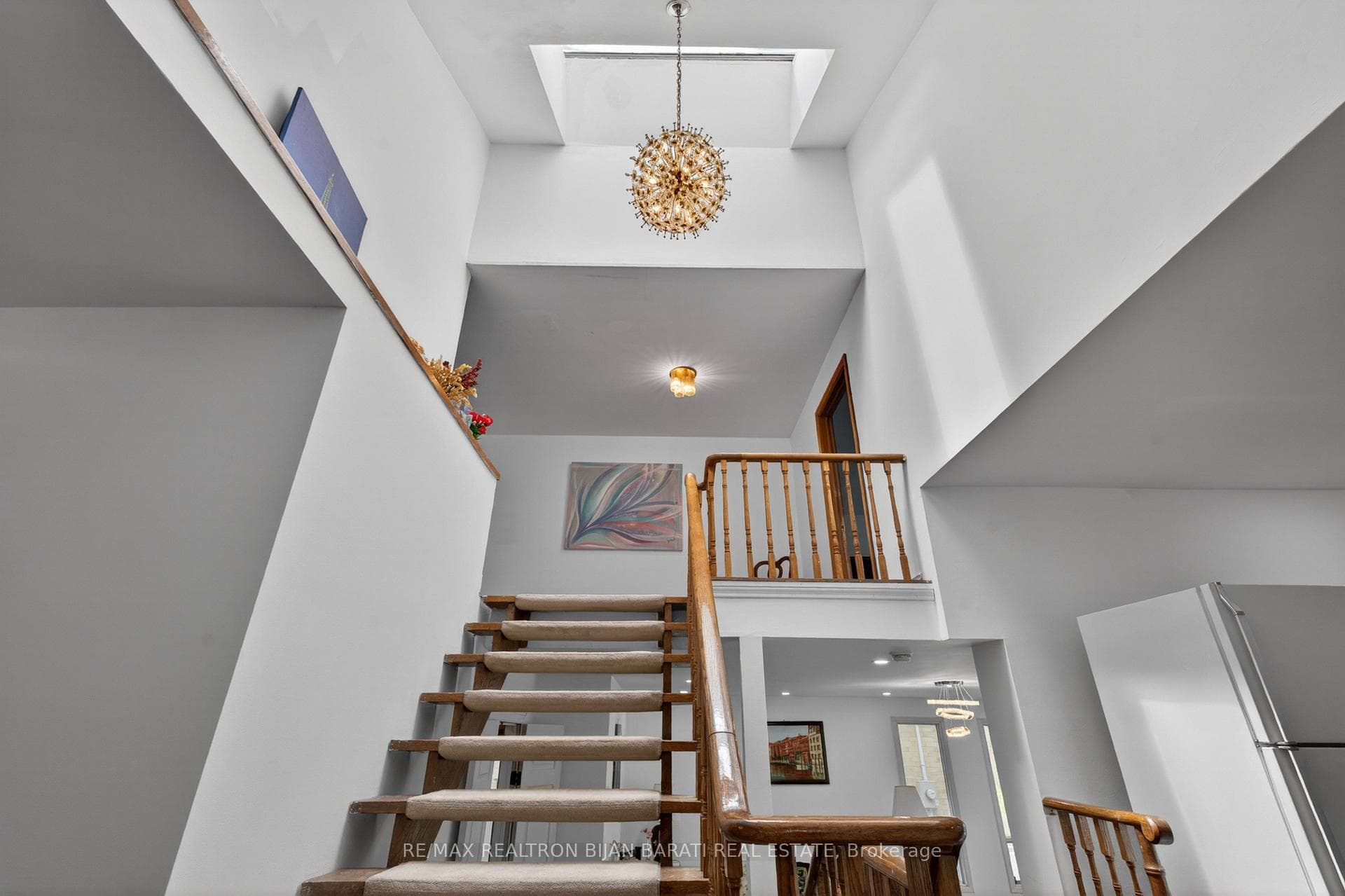 309 Hillcrest Avenue - Detached photo 2 of 47 in Willowdale / Newtonbrook, Ontario