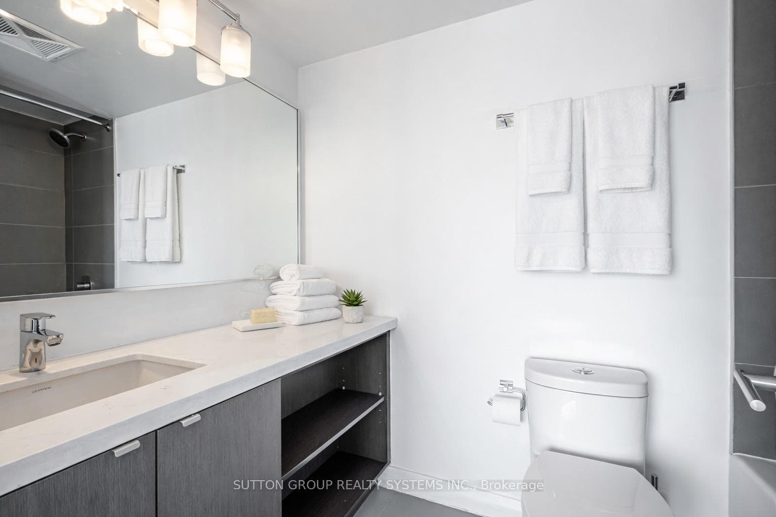 155 Yorkville Avenue Unit 2503 - Condo photo 14 of 19 in Annex / Yorkville / Summerhill, Ontario